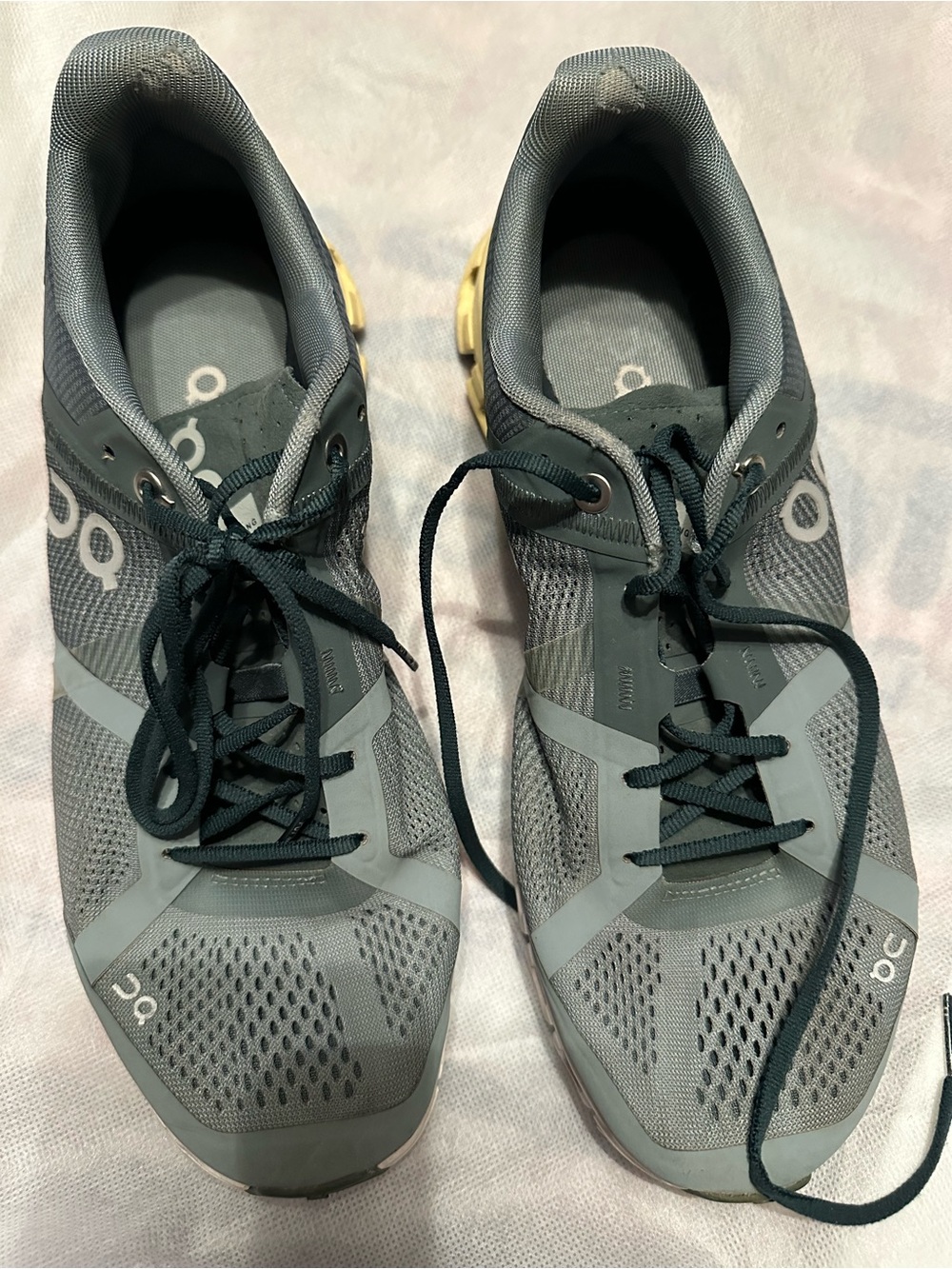 On Running Women’s Cloudrunner 2 Running Shoes - Gray/Greenish - Size 9.5